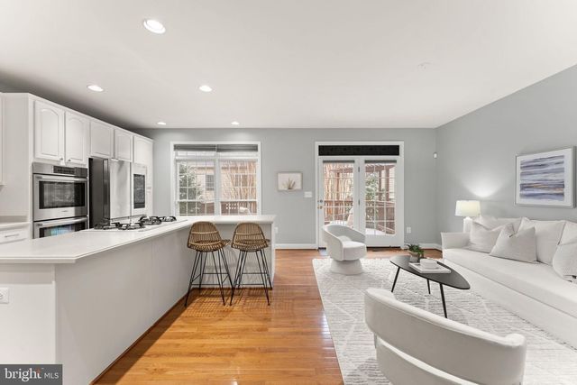 12445 PEACEFUL CREEK DR, Fairfax, VA 22033