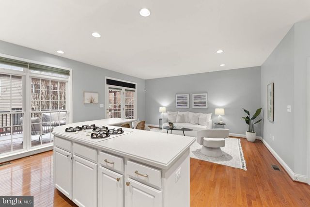 12445 PEACEFUL CREEK DR, Fairfax, VA 22033