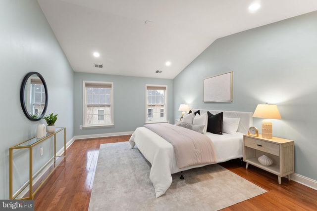 12445 PEACEFUL CREEK DR, Fairfax, VA 22033