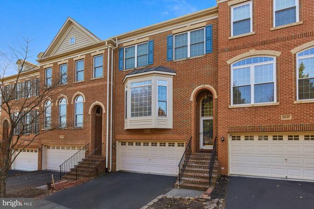 12445 PEACEFUL CREEK DR, Fairfax, VA 22033