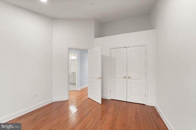 12445 PEACEFUL CREEK DR, Fairfax, VA 22033