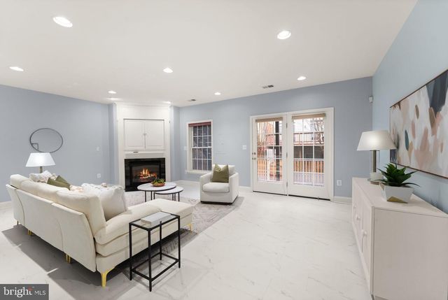 12445 PEACEFUL CREEK DR, Fairfax, VA 22033