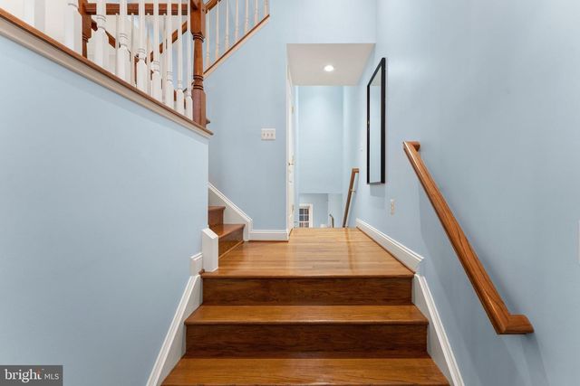 12445 PEACEFUL CREEK DR, Fairfax, VA 22033