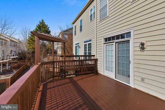 12445 PEACEFUL CREEK DR, Fairfax, VA 22033