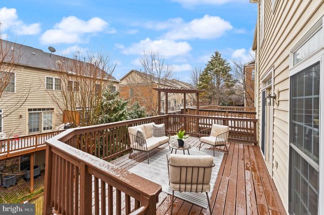 12445 PEACEFUL CREEK DR, Fairfax, VA 22033