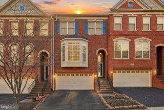 12445 PEACEFUL CREEK DR, Fairfax, VA 22033