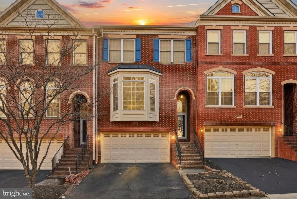 12445 PEACEFUL CREEK DR, Fairfax, VA 22033