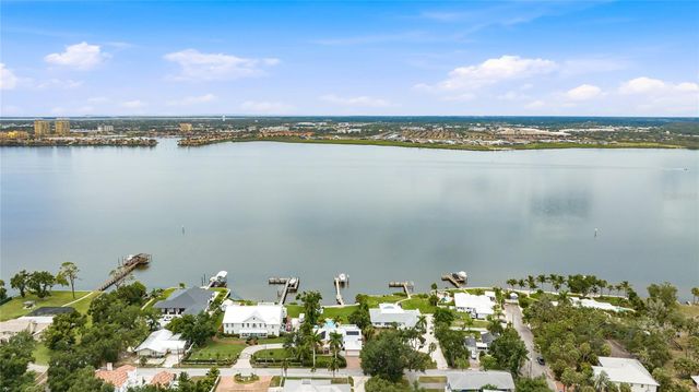 1625 1ST AVENUE E, Bradenton, FL 34208