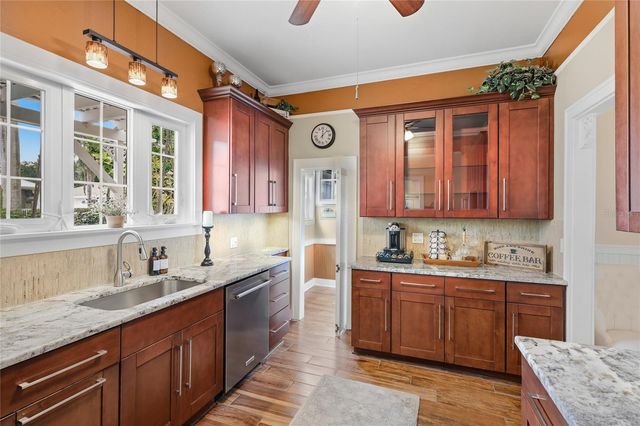 1625 1ST AVENUE E, Bradenton, FL 34208