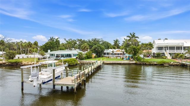 1625 1ST AVENUE E, Bradenton, FL 34208