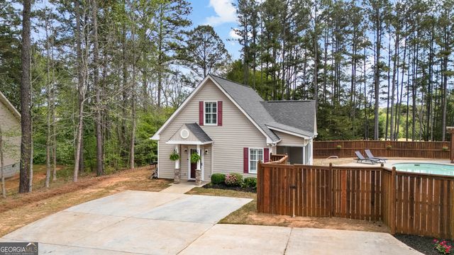 526 Kaitlin Circle, Griffin, GA 30223