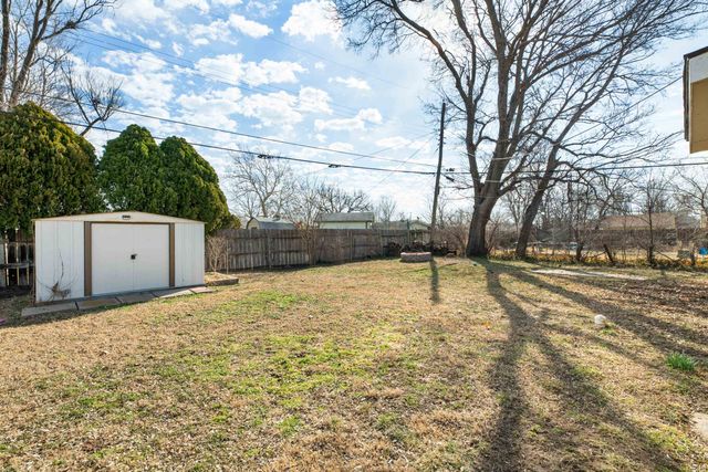 2828 S Euclid Ave, Wichita, KS 67217