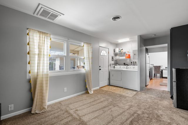 2828 S Euclid Ave, Wichita, KS 67217