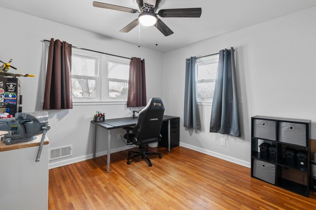 2828 S Euclid Ave, Wichita, KS 67217