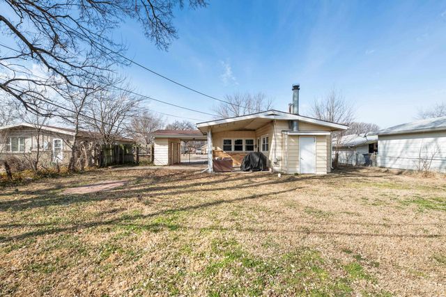 2828 S Euclid Ave, Wichita, KS 67217