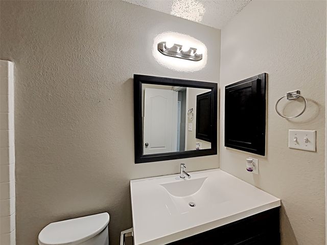 1210 Hampton Drive, Forney, TX 75126