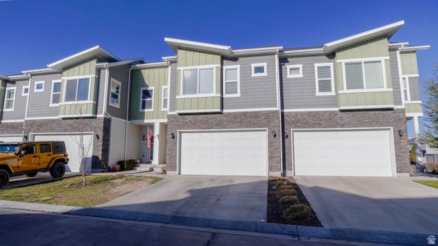 4259 E HILL VIEW DR, Eagle Mountain, UT 84005