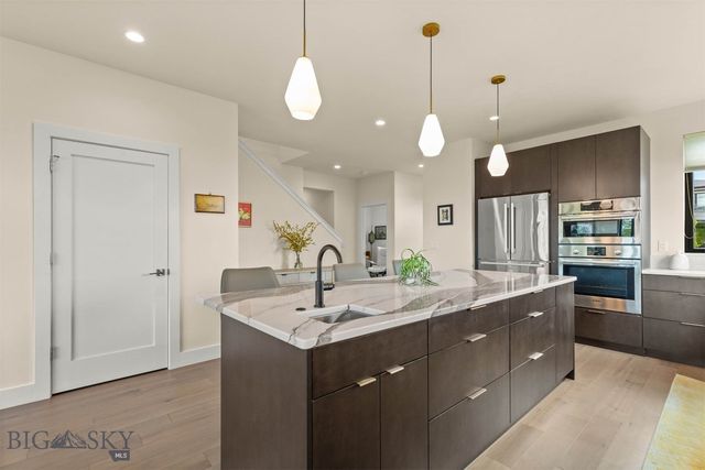 1832 Ryun Sun Way, Bozeman, MT 59718