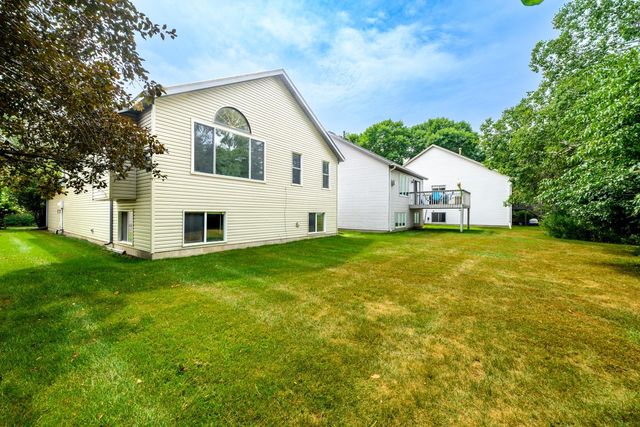 483 Poplar Drive, Shoreview, MN 55126