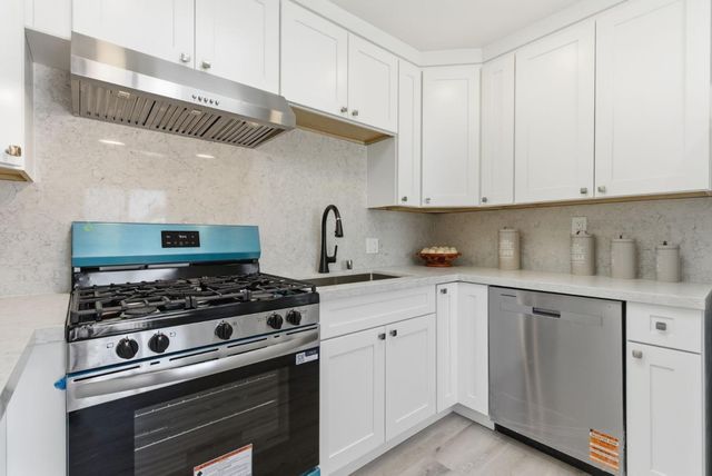 26 W View Avenue, San Francisco, CA 94134