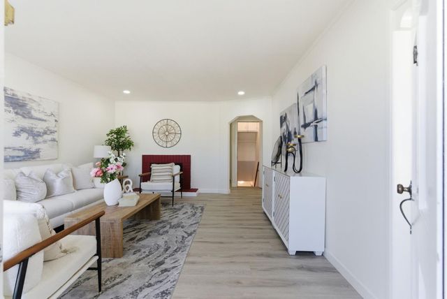 26 W View Avenue, San Francisco, CA 94134