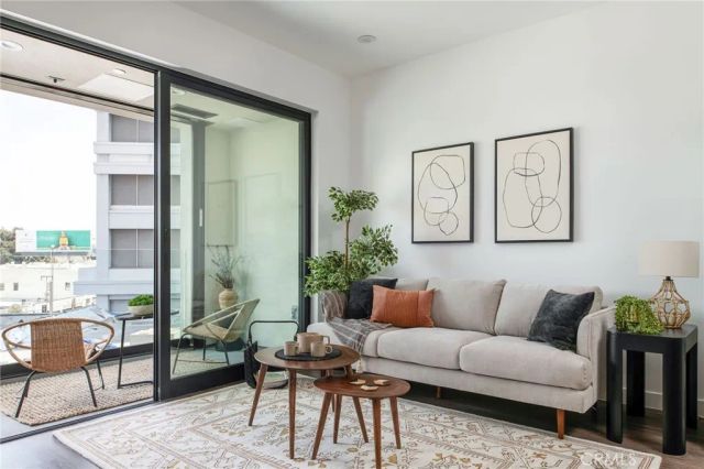 118 Astronaut Ellison S Onizuka Street 304, Los Angeles, CA 90012