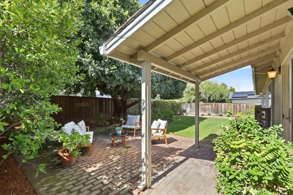 Image 28 of property listing at 2867 Via Carmen, San Jose, CA 95124