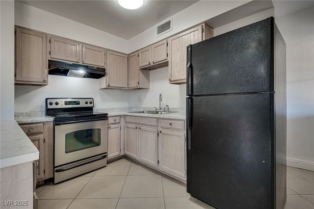 800 Slayton Drive, Las Vegas, NV 89107