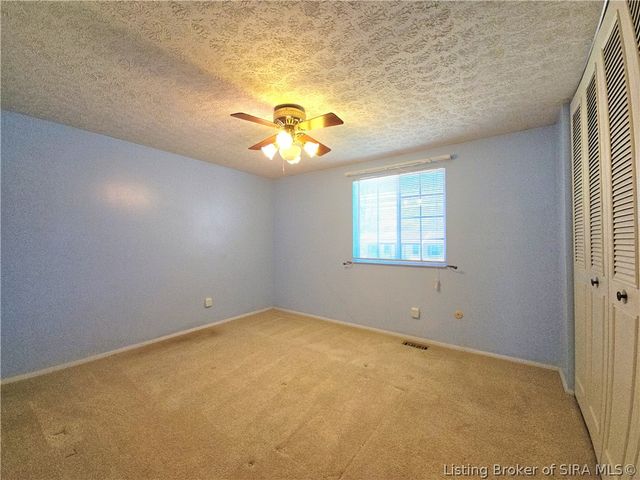 711 Saratoga Drive, Jeffersonville, IN 47130