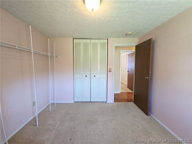 711 Saratoga Drive, Jeffersonville, IN 47130