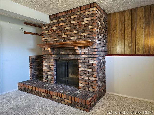 711 Saratoga Drive, Jeffersonville, IN 47130