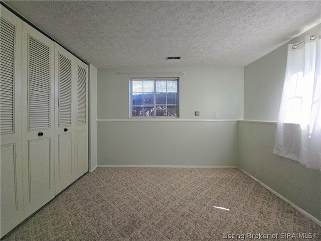 711 Saratoga Drive, Jeffersonville, IN 47130