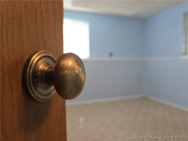 711 Saratoga Drive, Jeffersonville, IN 47130