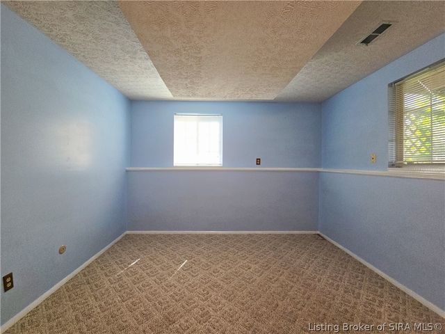 711 Saratoga Drive, Jeffersonville, IN 47130