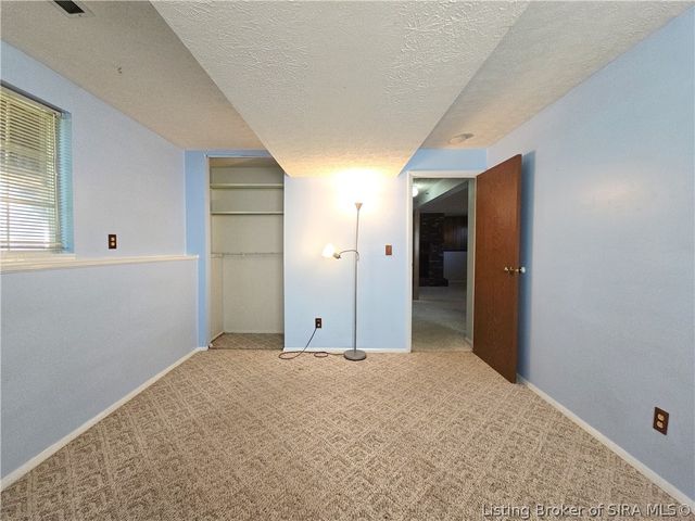 711 Saratoga Drive, Jeffersonville, IN 47130