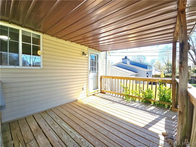 711 Saratoga Drive, Jeffersonville, IN 47130