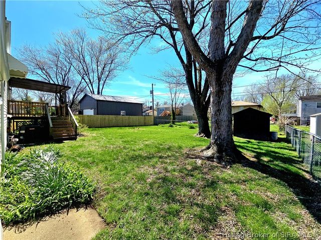 711 Saratoga Drive, Jeffersonville, IN 47130