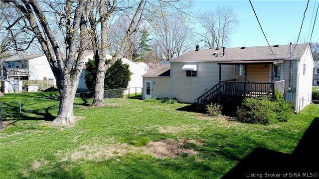 711 Saratoga Drive, Jeffersonville, IN 47130