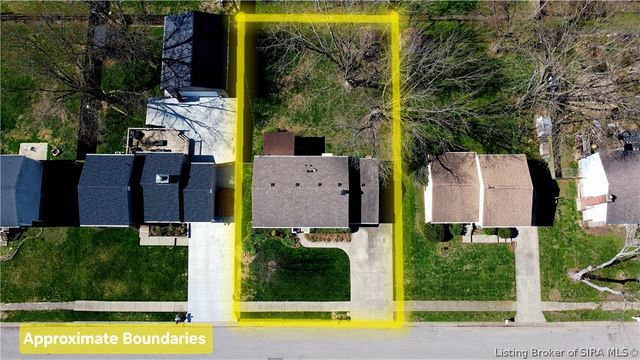 711 Saratoga Drive, Jeffersonville, IN 47130