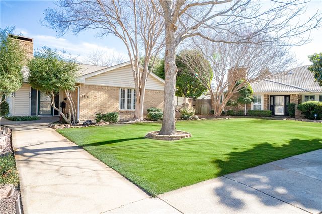 2916 Country Place Court, Carrollton, TX 75006