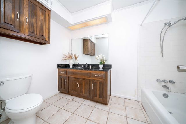 2916 Country Place Court, Carrollton, TX 75006