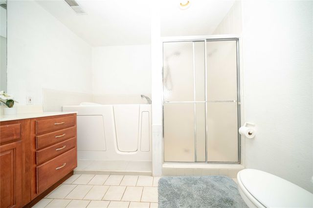 2916 Country Place Court, Carrollton, TX 75006