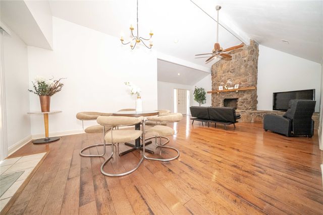 2916 Country Place Court, Carrollton, TX 75006