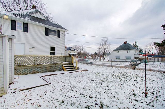 1608 S Liberty Avenue, Alliance, OH 44601