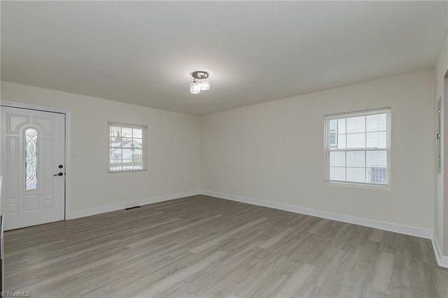 1807 E 4Th Street, Winston-salem, NC 27101