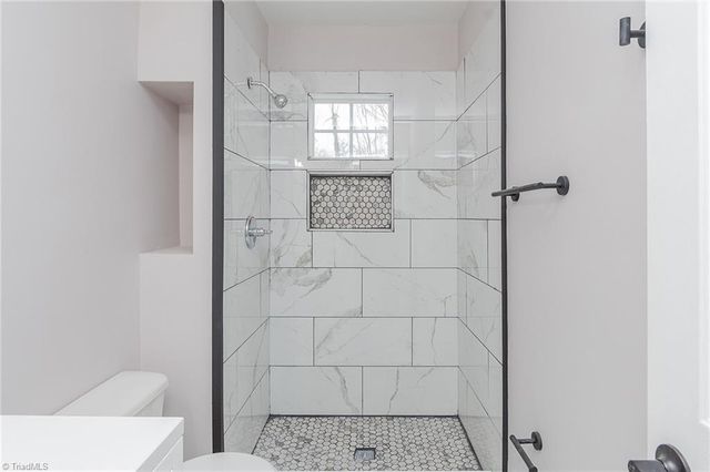 1807 E 4Th Street, Winston-salem, NC 27101