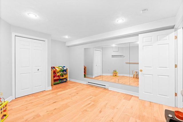 6 Crestview Dr, Westborough, MA 01581