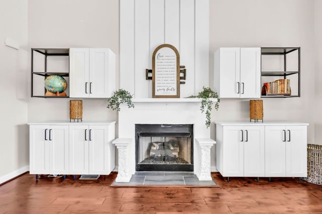 317 Ivy Bend Cir, Clarksville, TN 37043