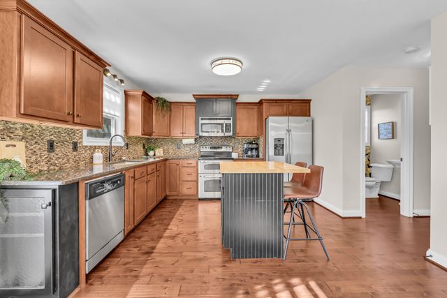 317 Ivy Bend Cir, Clarksville, TN 37043