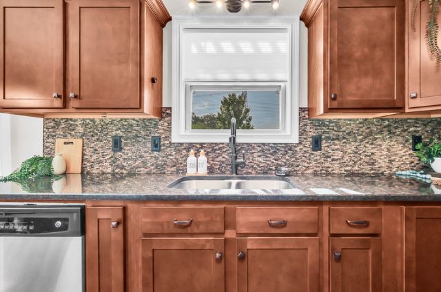 317 Ivy Bend Cir, Clarksville, TN 37043